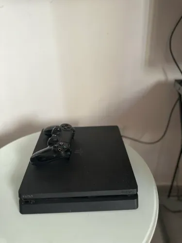 Ps4 usado em perfeito estado