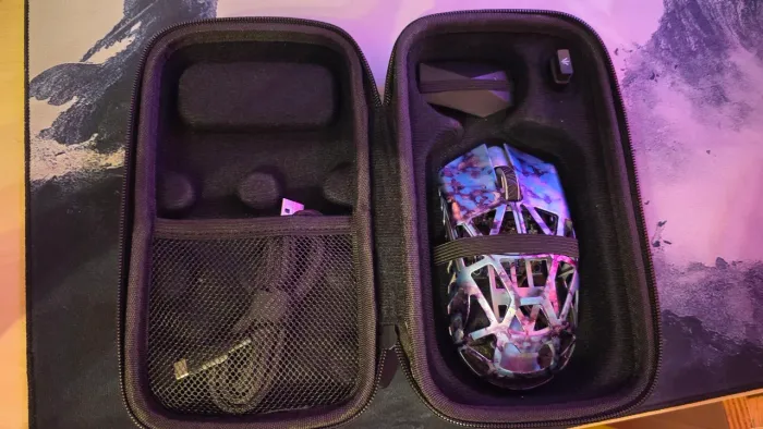 Mouse WLMouse Beast X Pro Edição Limitada TEMPERED + Feets Pulsar Super Glide 2 Control...