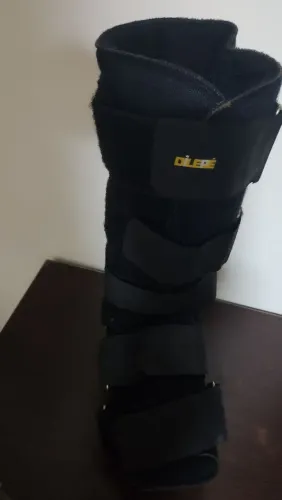 Bota ortopédica semi nova