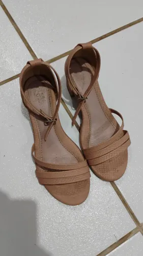 Sandália de tiras Tam 34