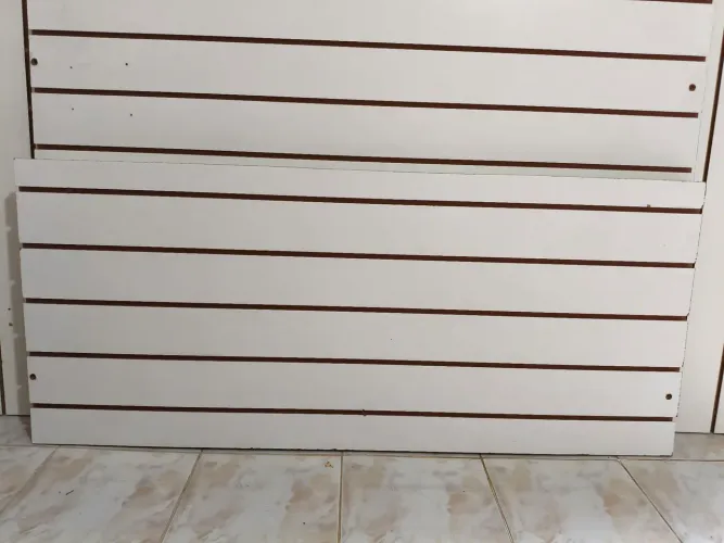 Placas MDF Canaletado Branco bom estado