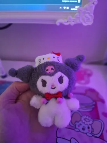 Chaveiro Pelúcia Kuromi Aniversário 50 anos Hello Kitty