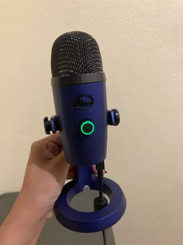 MICROFONE CONDENSADOR BLUE YETI NANO USB