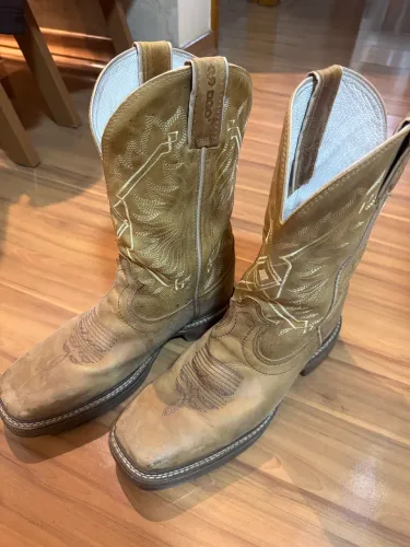 Vendo Bota Country DGO