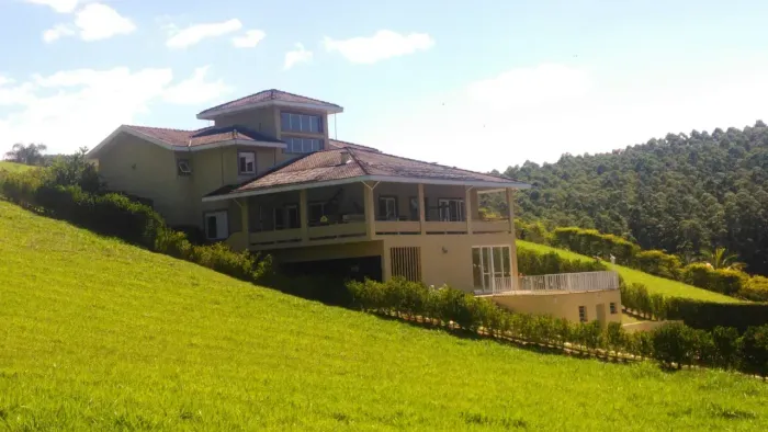 Casa de condomínio para venda com 460 metros quadrados com 7 quartos