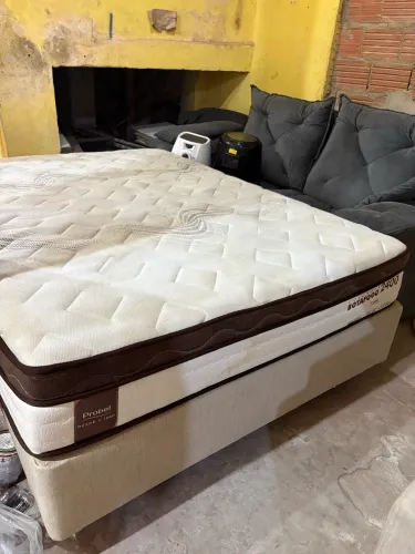 Vendo Cama Box casal, colchão Botafogo