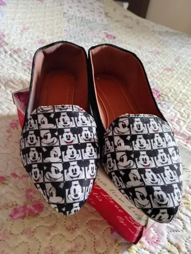 Sapatos tam. 39 - 3 por 50