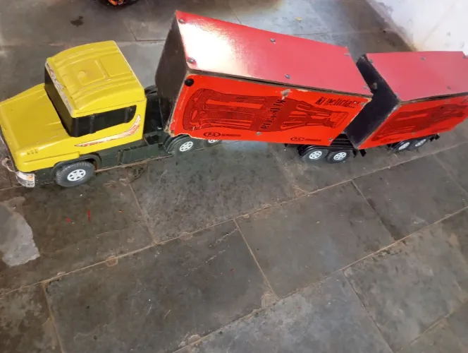 Caminhão bi trem em MDF Coca Cola 1,40 mts