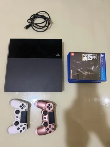 Ps4 completo 1 TB ( limpeza e pasta térmica trocada a 1 mês )