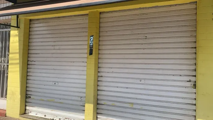 ÓTIMO SALÃO NO CENTRO DE ARARAS PARA LOCAÇÃO