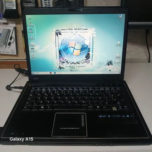 Vendo esse notebook DDR2 da intelbras funcionando