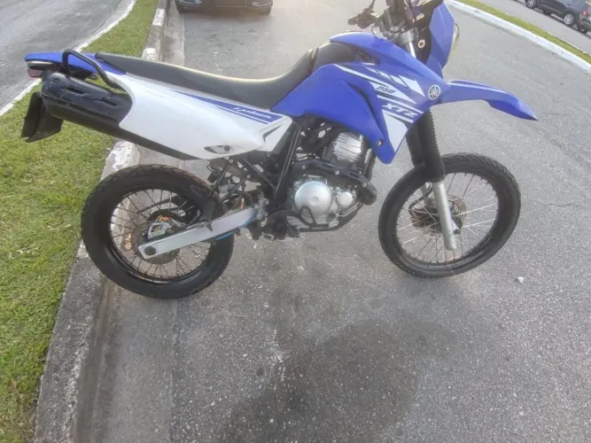 XTZ Lander 250 ano 2012