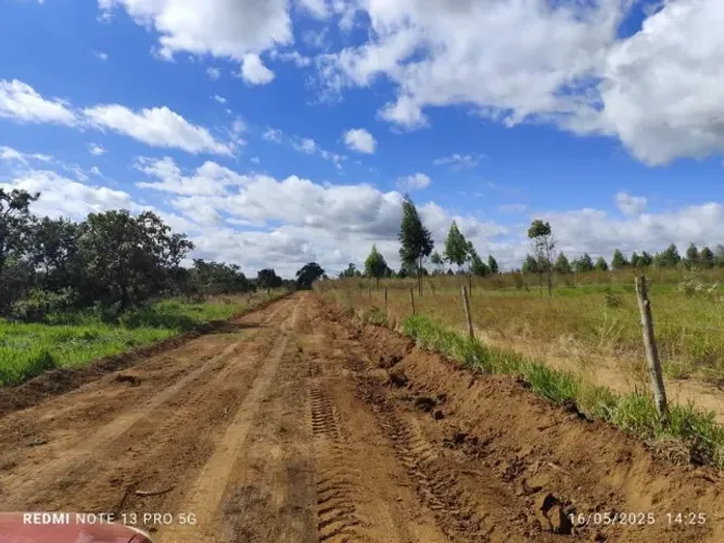 Chácara Terreno c/ córrego perto do asfalto - Parcelo com entrada na promissória