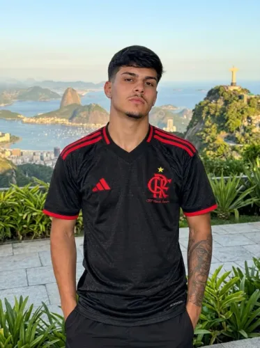 Camisas modelo novo desenhado