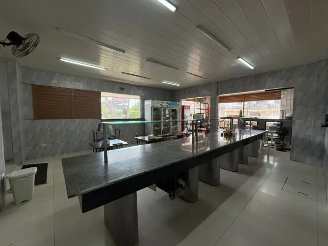 Imóvel para venda possui 600 metros quadrados em Ipsep - Recife - PE
