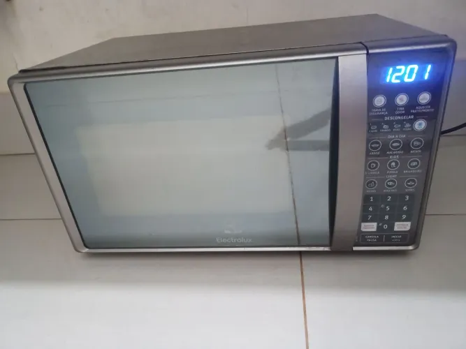 Microondas Eletrolux top 