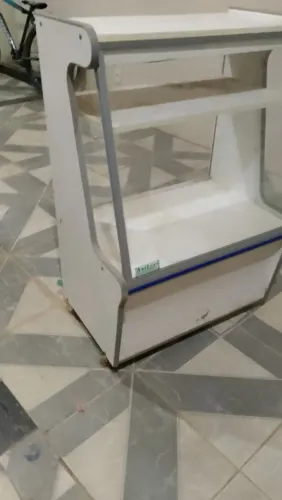 Vendo balcão caixa valor $300