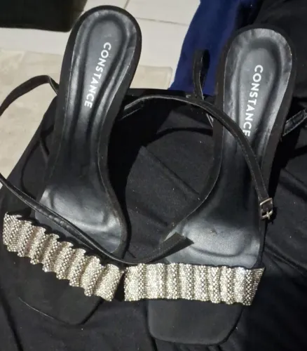 Vendo esta linda Sandália 