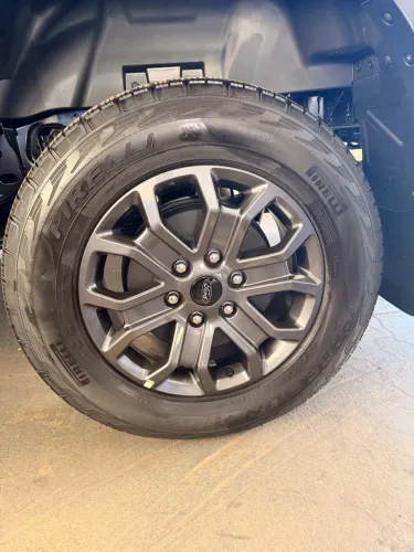 Jogo de pneus Pirelli Scorpion 255/65 18