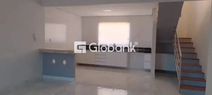 Cobertura à venda em Major Prates com 190m², 3 Quarto(s), 1 Suíte(s).