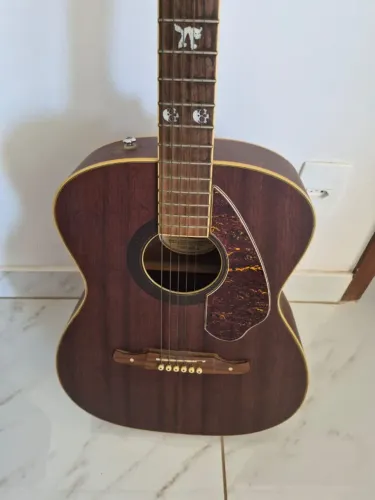 Violão Fender Tim Armstrong Hellcat - Signature