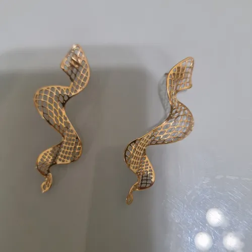 Brincos