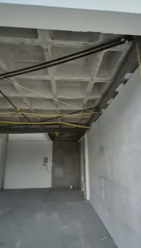Salas Comerciais no Catole com terreo e mezanino