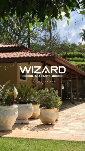 Sítio à Venda em Nazaré Paulista com casa térrea 4 suítes, área gourmet, piscina, lago com