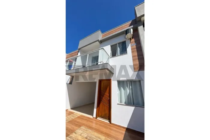 SOBRADO SEMI-MOBILIADO LOCALIZADO NO JARDIM CONCÓRDIA