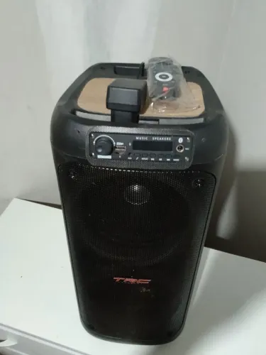 Caixa amplificada de som trc 5540 por 400 reais