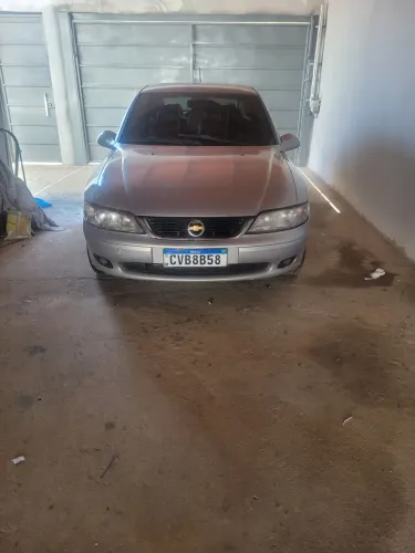 Chevrolet Vectra CD 2.2 16V / 2.0 16V Mec./aut. 2000