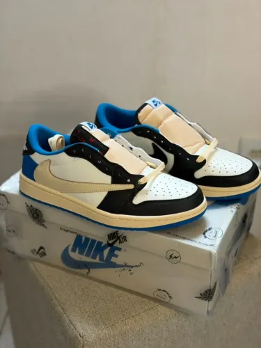 Air jordan 1 fragment low