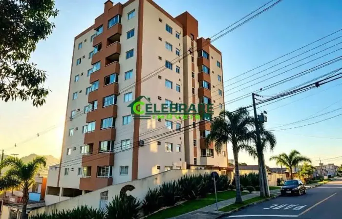 Apartamento 2 quartos Santa Cândida | EB181