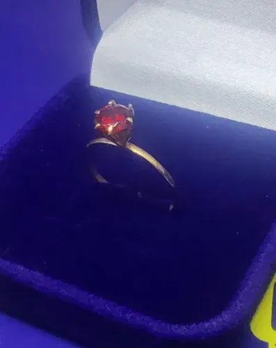 Anel Feminino Solitário Aparador 15 Anos Noivado Ouro 18 kilates Peso 1.30 Gramas Pedra Zi