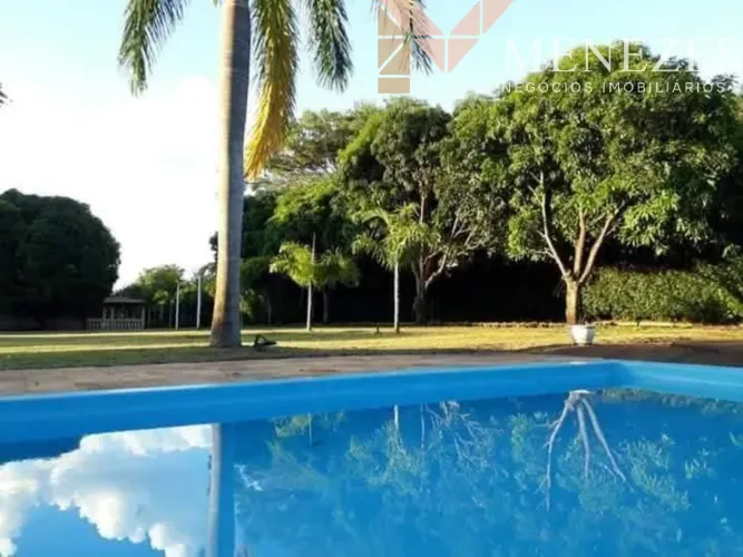 Vende-se área rural em Claraval