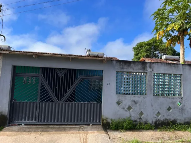 Casa em Rio Preto da Eva - 90.000,00