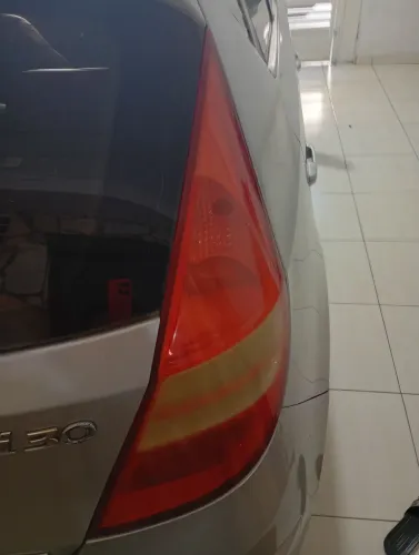 Vendo lanterna traseira i30