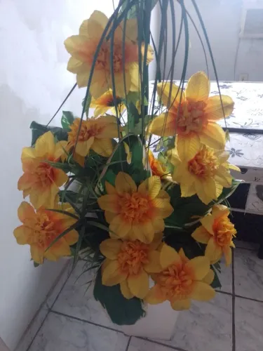 Vaso de planta artificial flores 