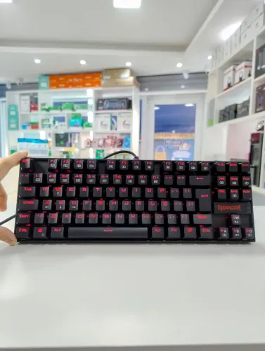 Teclado Gamer Redragon Kumara K552-2 Switch Azul LED Vermelho