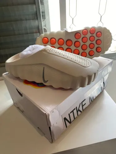 Nike mind 001