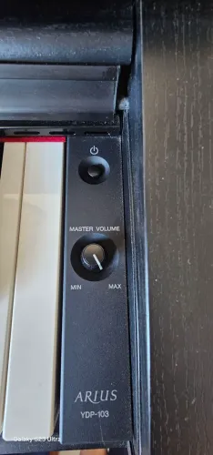Piano Yamaha Digital Arius Ydp 103