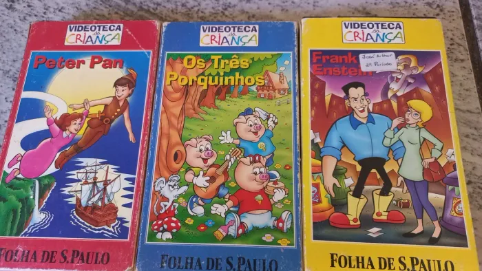 03 fitas VHS videoteca folha de São Paulo vídeo Cassete k7 três porquinhos Peter Pan  