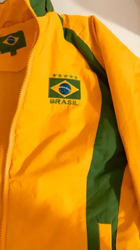 Jaqueta Brasil de delegação de futebol 