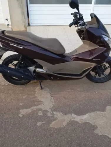 Vendo moto pcx 2018