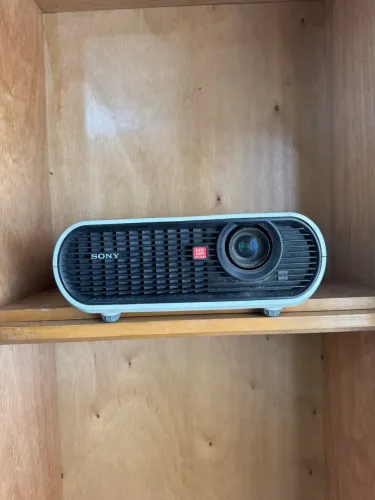 Projetor Sony VPL-EW7 Widescreen 2000 Lumens - Conservado