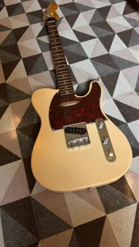 Telecaster vendo ou troco