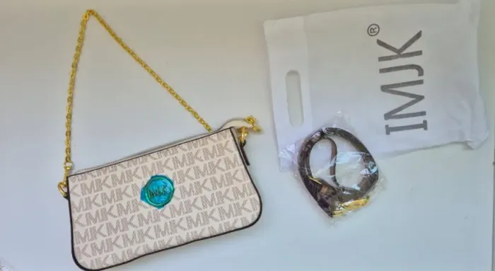Bolsa Pequena de Ombro e Tranversal - Off White - 2 alças 
