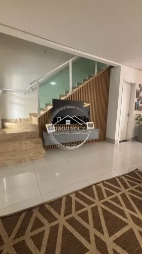 ALUGO SOBRADO - CARIBE RESIDENCE