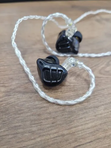 KZ ZAR - IEM Híbrido 16 Drivers