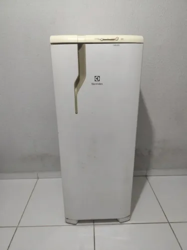 Geladeira Consul degelo manual